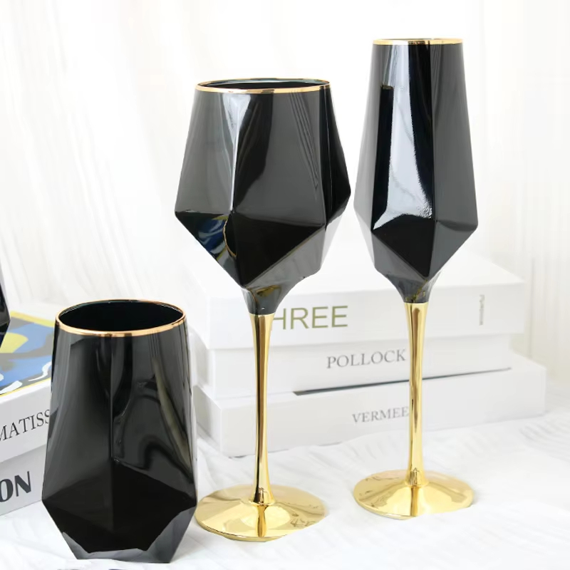 Pure Black Crystal Golden Edge - Wine Beer The Whiskey incelemesi ve fiyatı